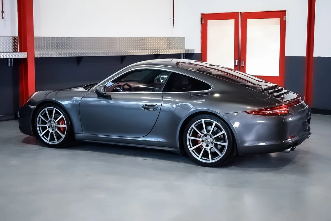 2013 Porsche 991 Carrera 4 - Image 18 of 30