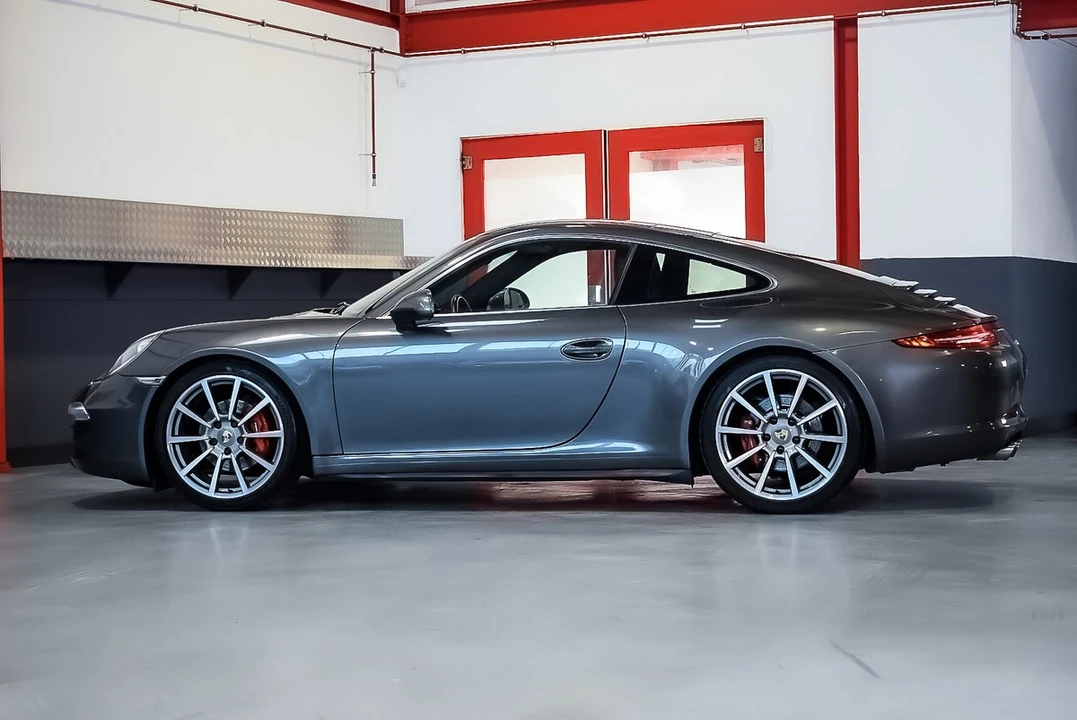2013 Porsche 991 Carrera 4 - Image 20 of 30