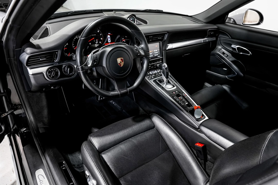 2013 Porsche 991 Carrera 4 - Image 9 of 12