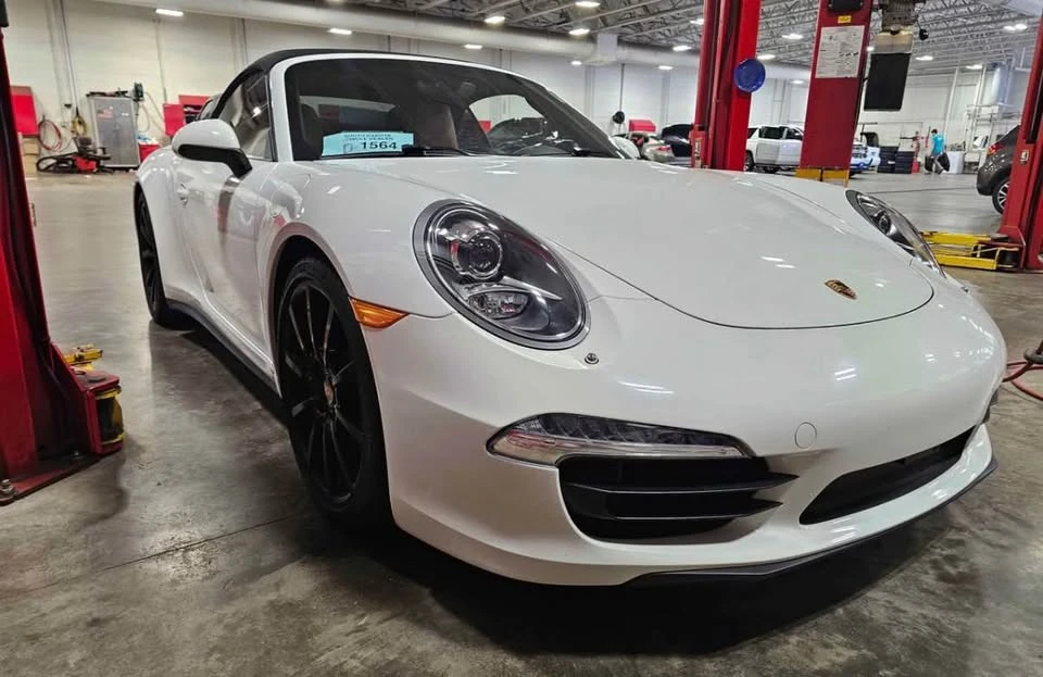 2013 Porsche 991 Carrera 4S - Image 3 of 19