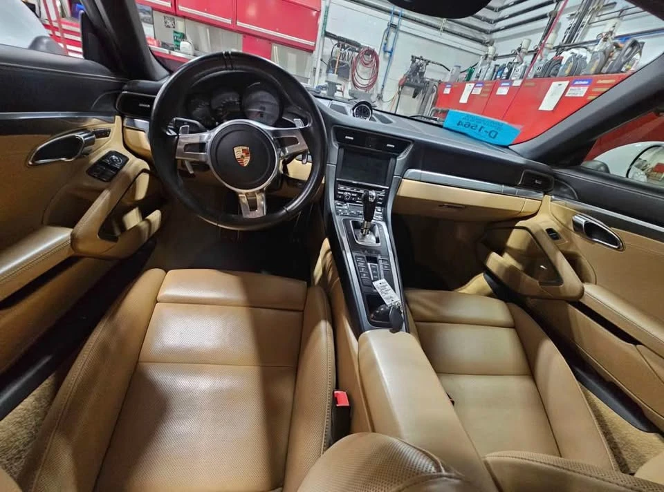 2013 Porsche 991 Carrera 4S - Image 14 of 19