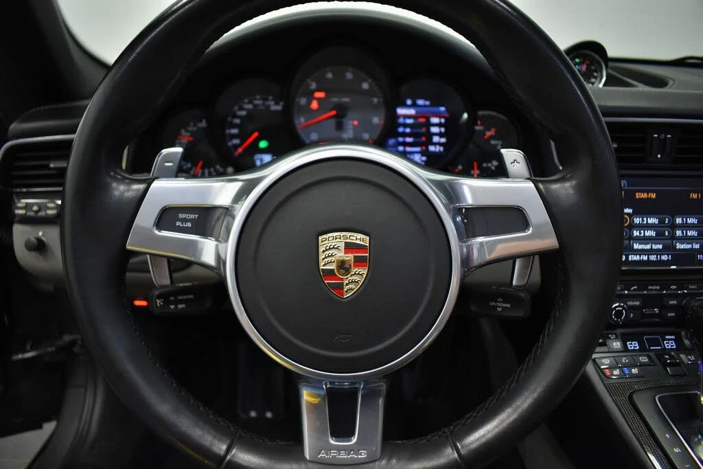 2013 Porsche 991 Carrera 4S - Image 13 of 29