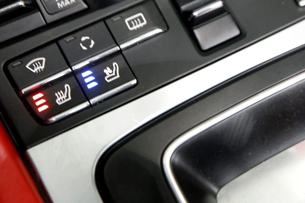 2013 Porsche 991 Carrera 4S - Image 15 of 31