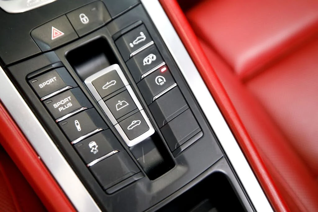 2013 Porsche 991 Carrera 4S - Image 14 of 31