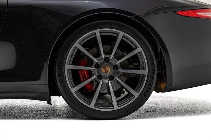 2013 Porsche 991 Carrera 4S - Image 17 of 31