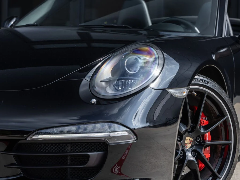 2013 Porsche 991 Carrera 4S - Image 17 of 31
