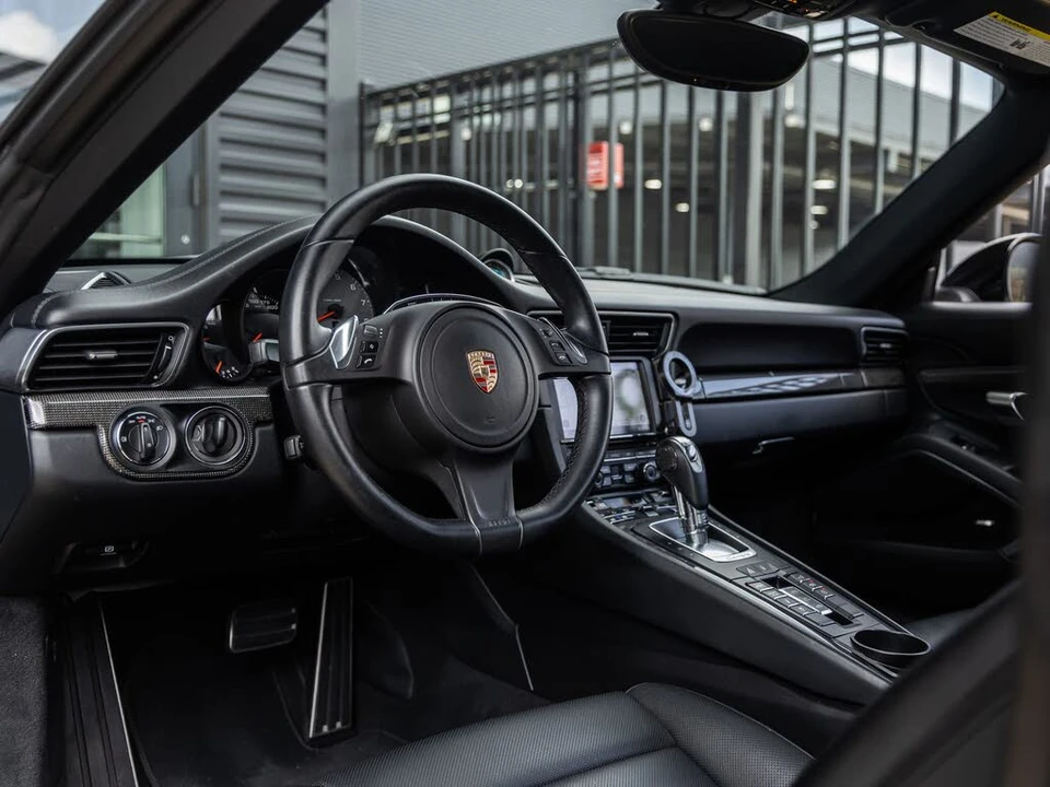 2013 Porsche 991 Carrera 4S - Image 4 of 31