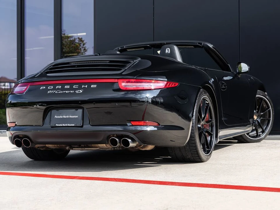 2013 Porsche 991 Carrera 4S - Image 12 of 31