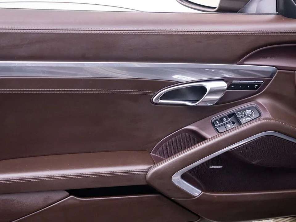 2013 Porsche 991 Carrera 4S - Image 14 of 31
