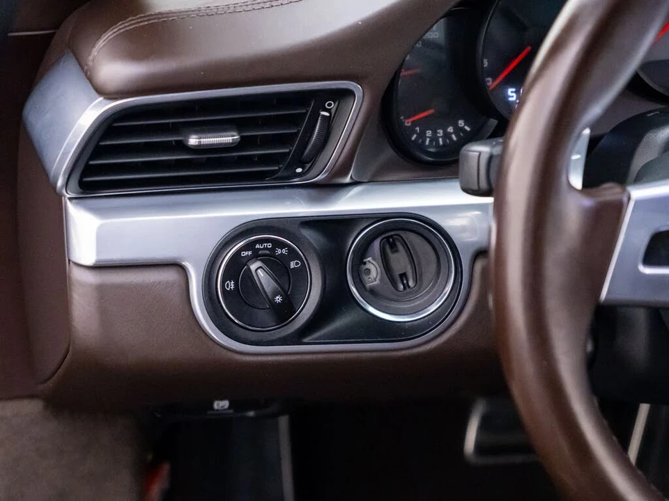 2013 Porsche 991 Carrera 4S - Image 19 of 31