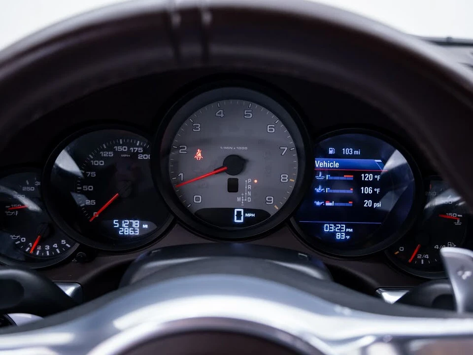 2013 Porsche 991 Carrera 4S - Image 21 of 31