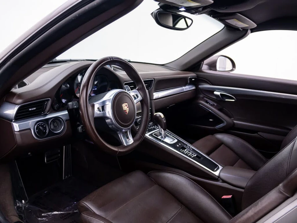 2013 Porsche 991 Carrera 4S - Image 4 of 31