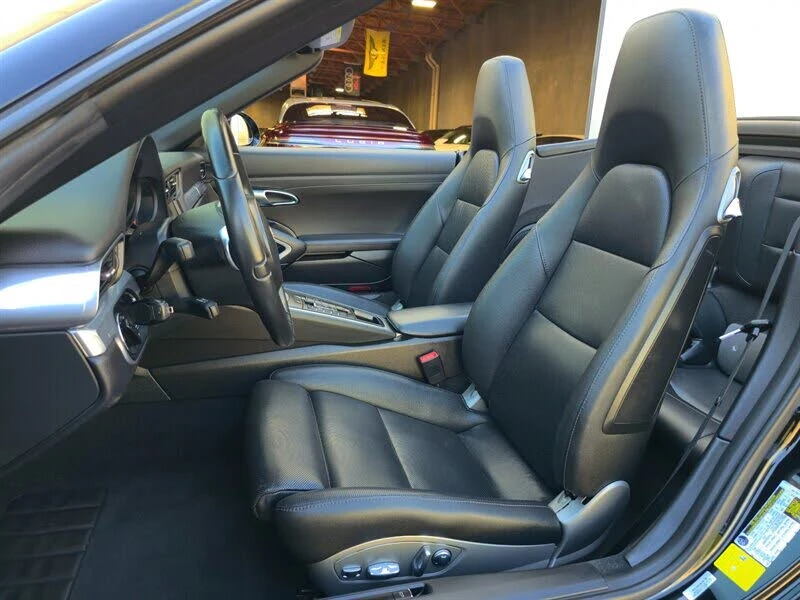 2013 Porsche 991 Carrera 4S - Image 19 of 31