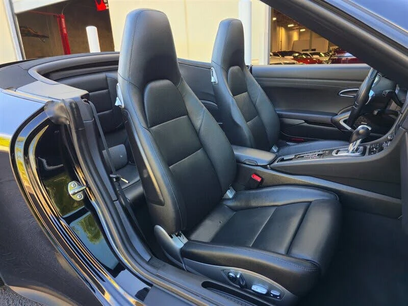 2013 Porsche 991 Carrera 4S - Image 30 of 31