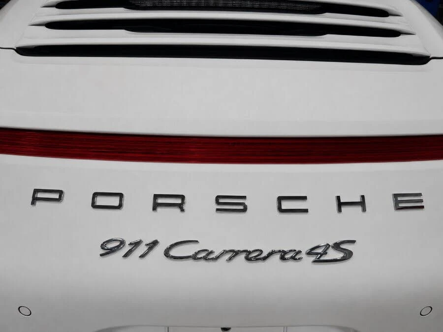2013 Porsche 991 Carrera 4S - Image 23 of 30