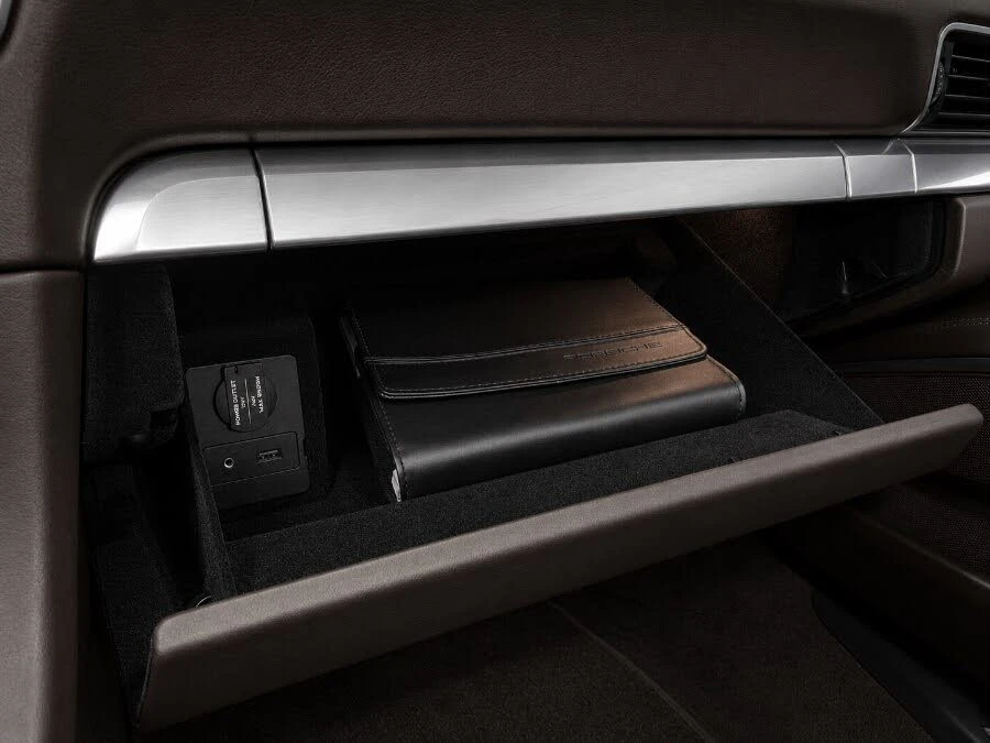 2013 Porsche 991 Carrera 4S - Image 21 of 30