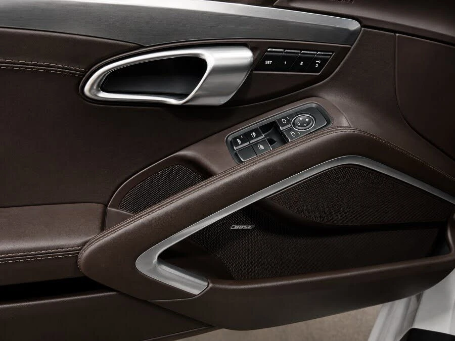 2013 Porsche 991 Carrera 4S - Image 17 of 30
