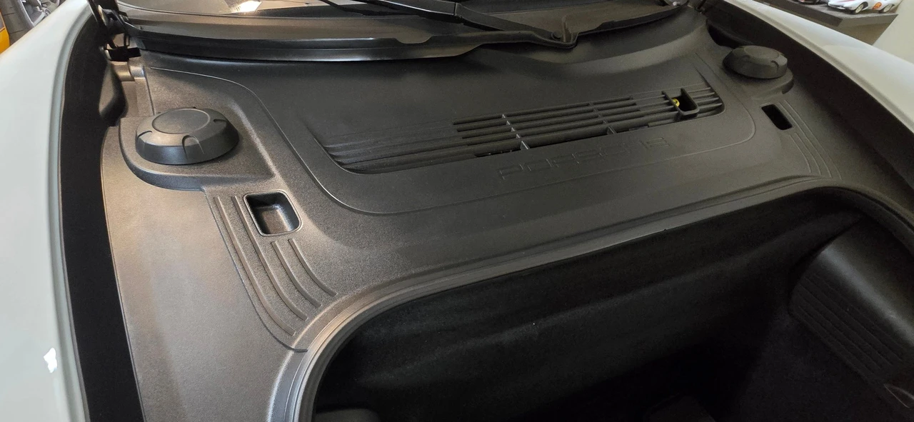 2013 Porsche 991 Carrera 4S - Image 29 of 31
