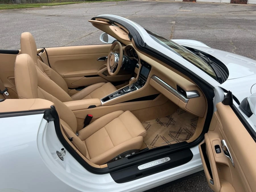 2013 Porsche 991 Carrera 4S - Image 7 of 18