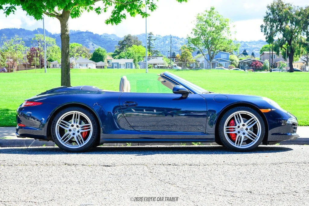 2013 Porsche 991 Carrera 4S - Image 9 of 12