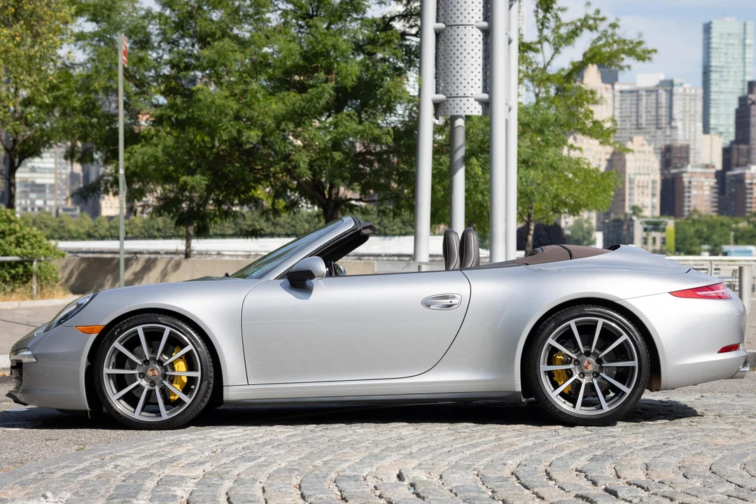 2013 Porsche 991 Carrera 4S - Image 3 of 31