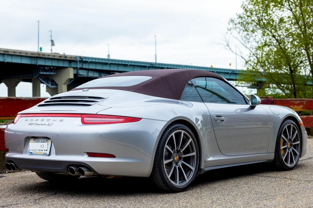 2013 Porsche 991 Carrera 4S - Image 4 of 31