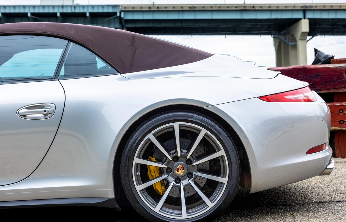 2013 Porsche 991 Carrera 4S - Image 29 of 31