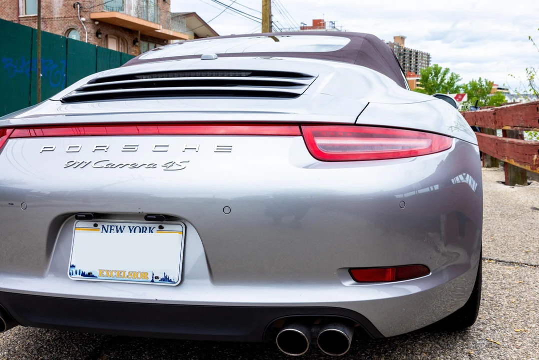 2013 Porsche 991 Carrera 4S - Image 31 of 31