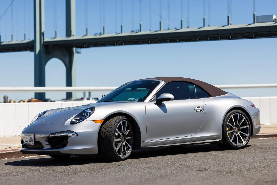 2013 Porsche 991 Carrera 4S - Image 11 of 31