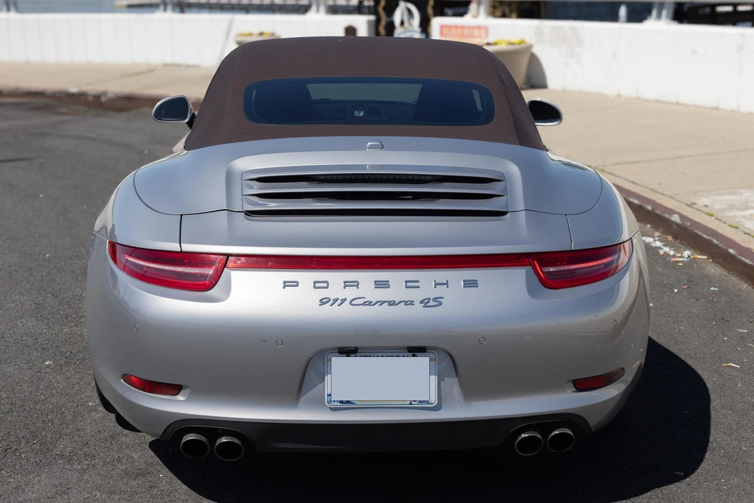 2013 Porsche 991 Carrera 4S - Image 16 of 31
