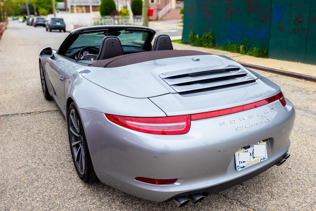 2013 Porsche 991 Carrera 4S - Image 7 of 31