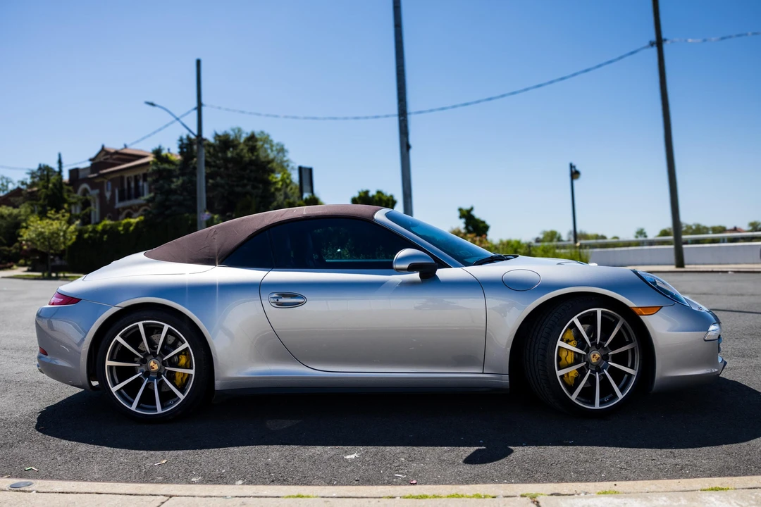 2013 Porsche 991 Carrera 4S - Image 18 of 31
