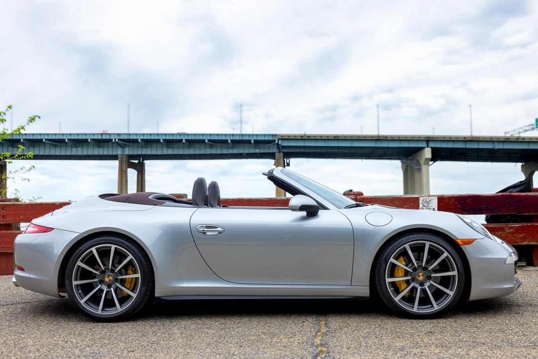 2013 Porsche 991 Carrera 4S - Image 8 of 31