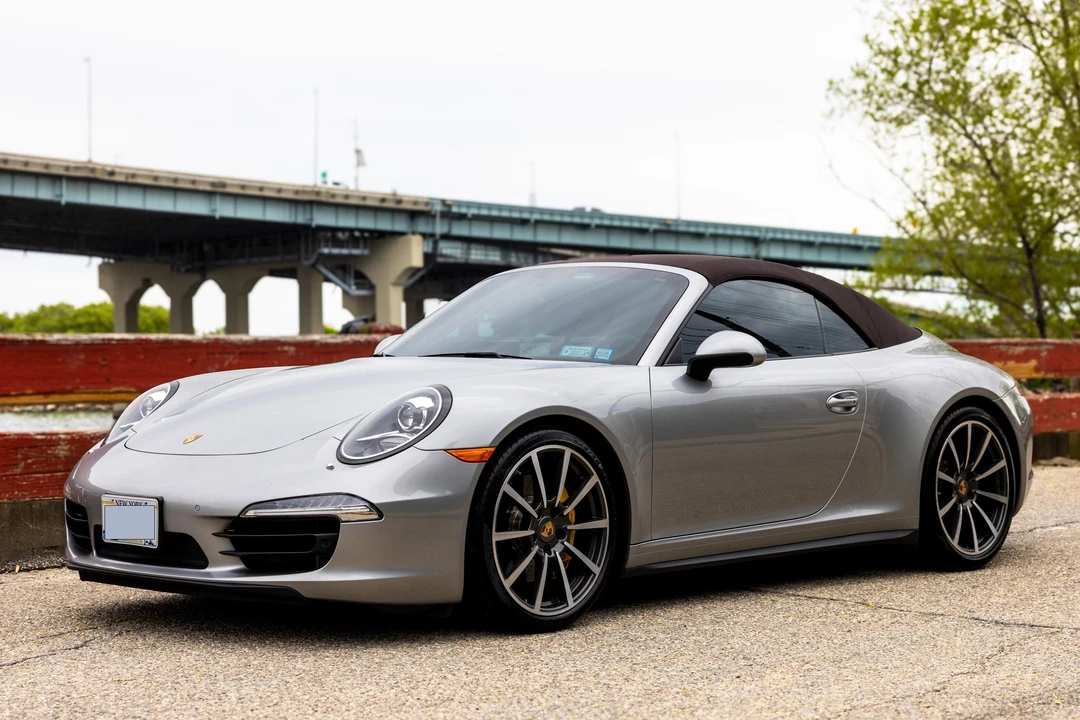 2013 Porsche 991 Carrera 4S - Image 10 of 31