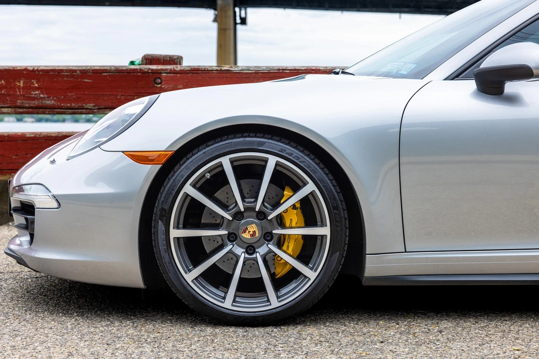 2013 Porsche 991 Carrera 4S - Image 28 of 31