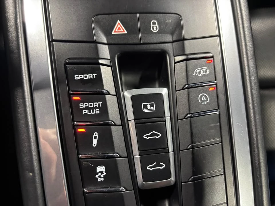 2013 Porsche 991 Carrera 4S - Image 12 of 14