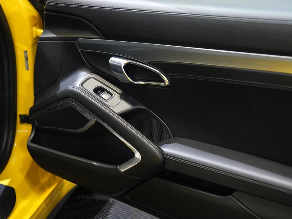 2013 Porsche 991 Carrera 4S - Image 24 of 31