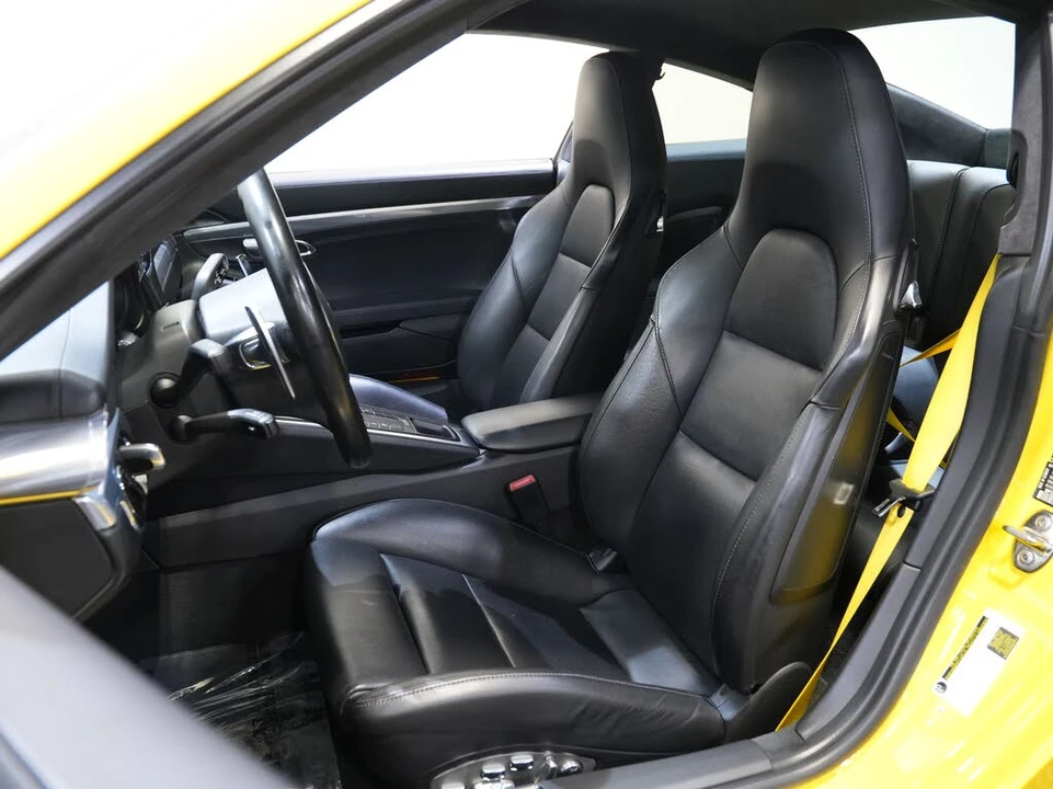 2013 Porsche 991 Carrera 4S - Image 25 of 31