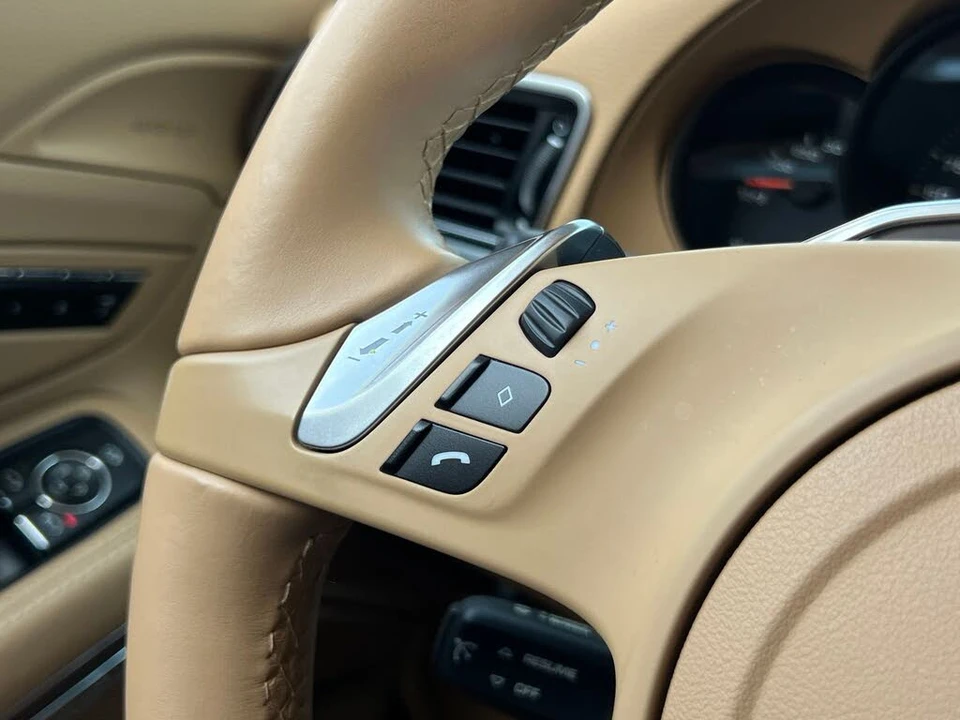 2013 Porsche 991 Carrera 4S - Image 21 of 31