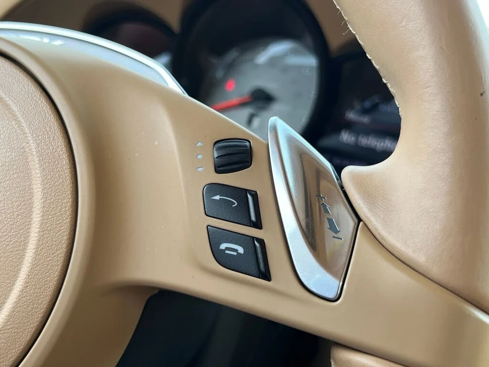 2013 Porsche 991 Carrera 4S - Image 22 of 31