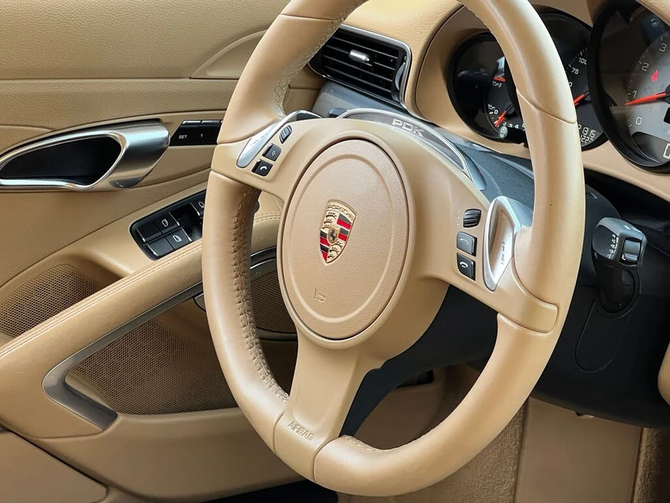 2013 Porsche 991 Carrera 4S - Image 20 of 31