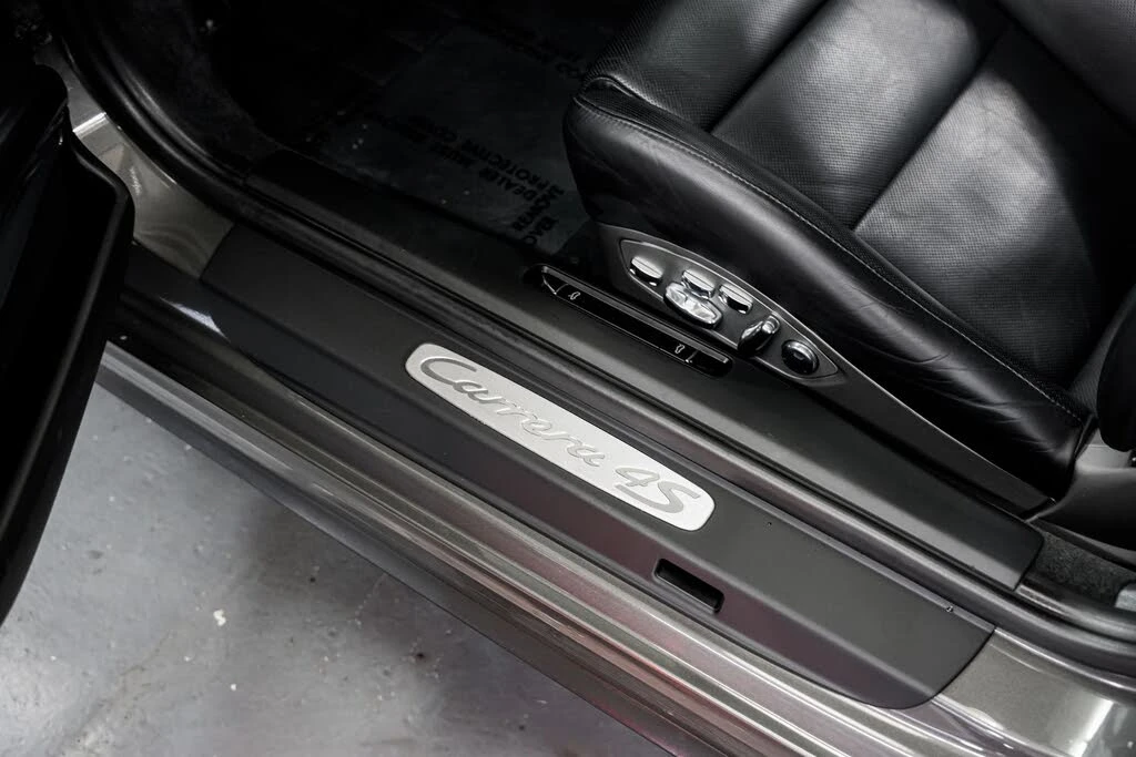 2013 Porsche 991 Carrera 4S - Image 24 of 31