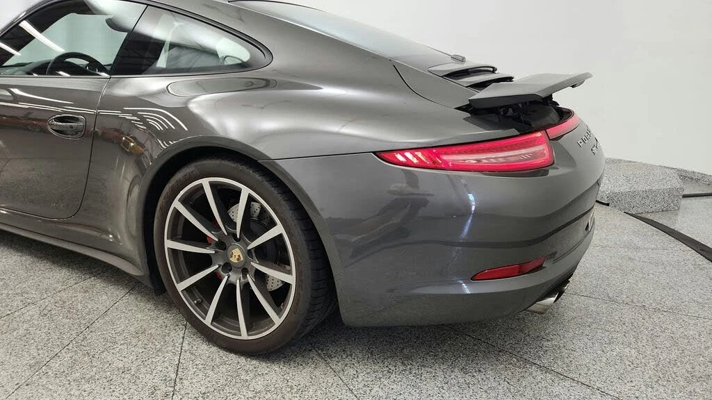 2013 Porsche 991 Carrera 4S - Image 16 of 31