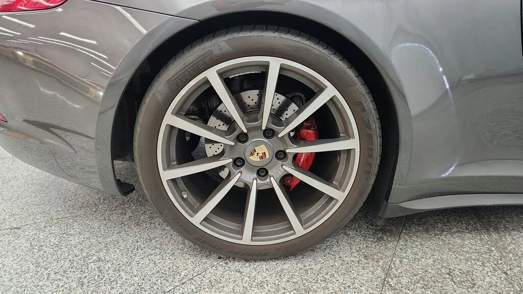 2013 Porsche 991 Carrera 4S - Image 22 of 31