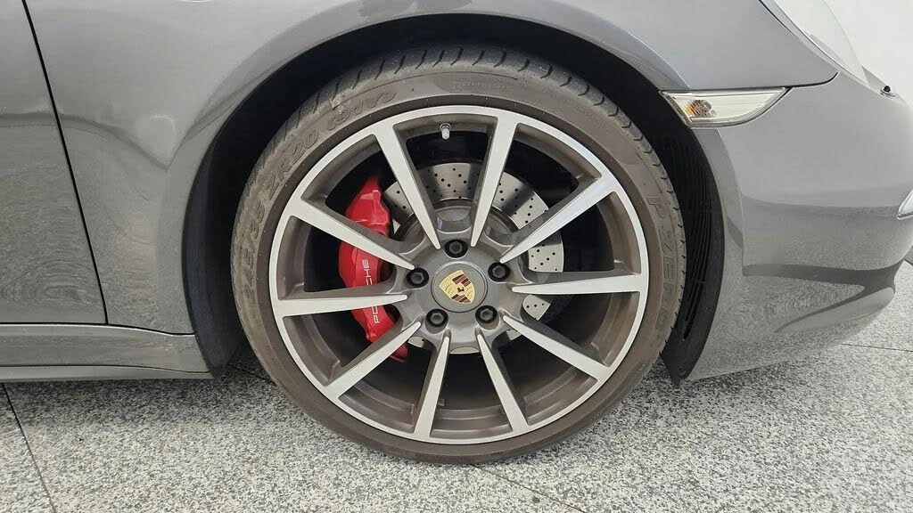 2013 Porsche 991 Carrera 4S - Image 23 of 31