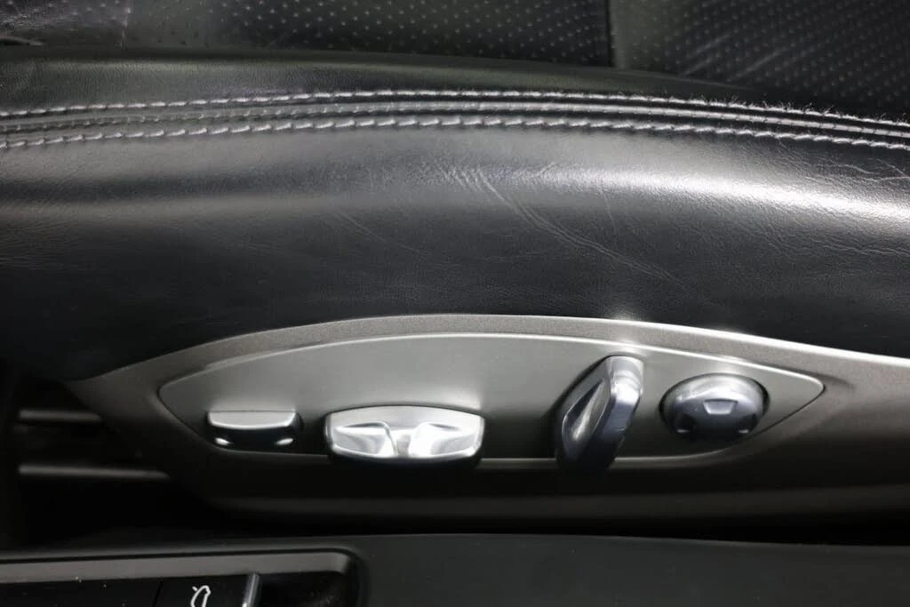 2013 Porsche 991 Carrera 4S - Image 21 of 31