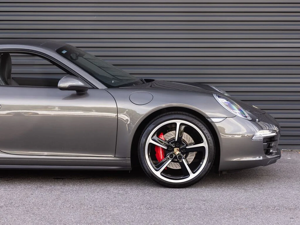 2013 Porsche 991 Carrera 4S - Image 9 of 31