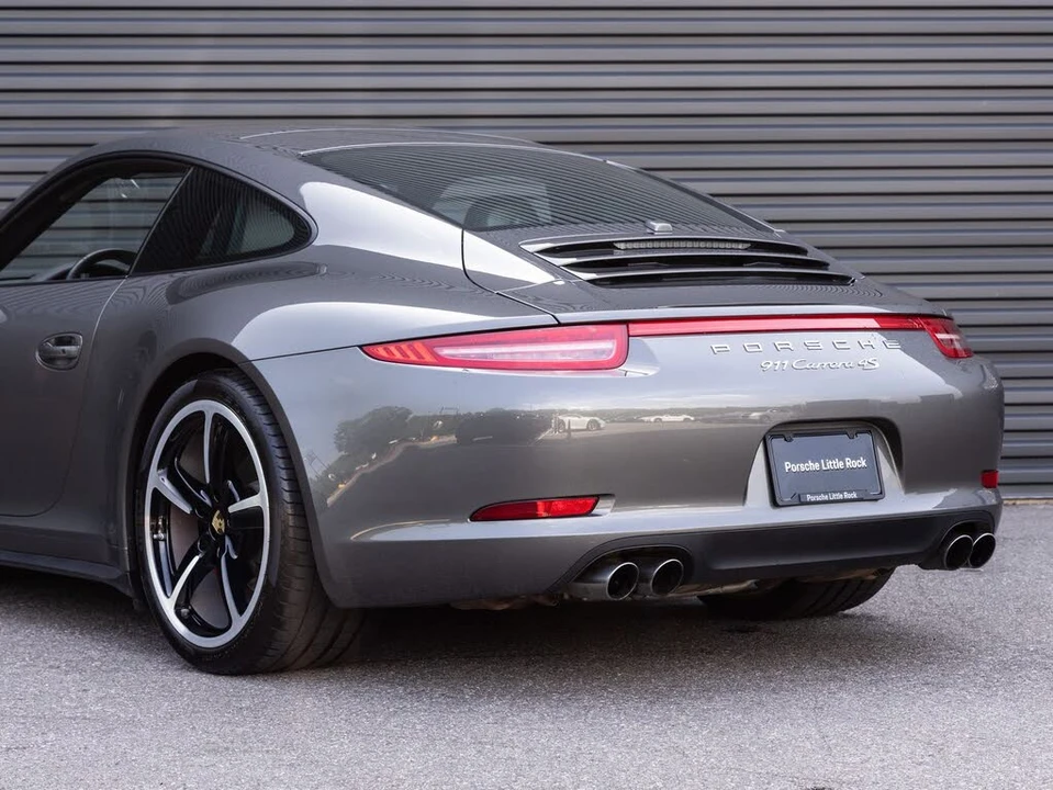 2013 Porsche 991 Carrera 4S - Image 11 of 31