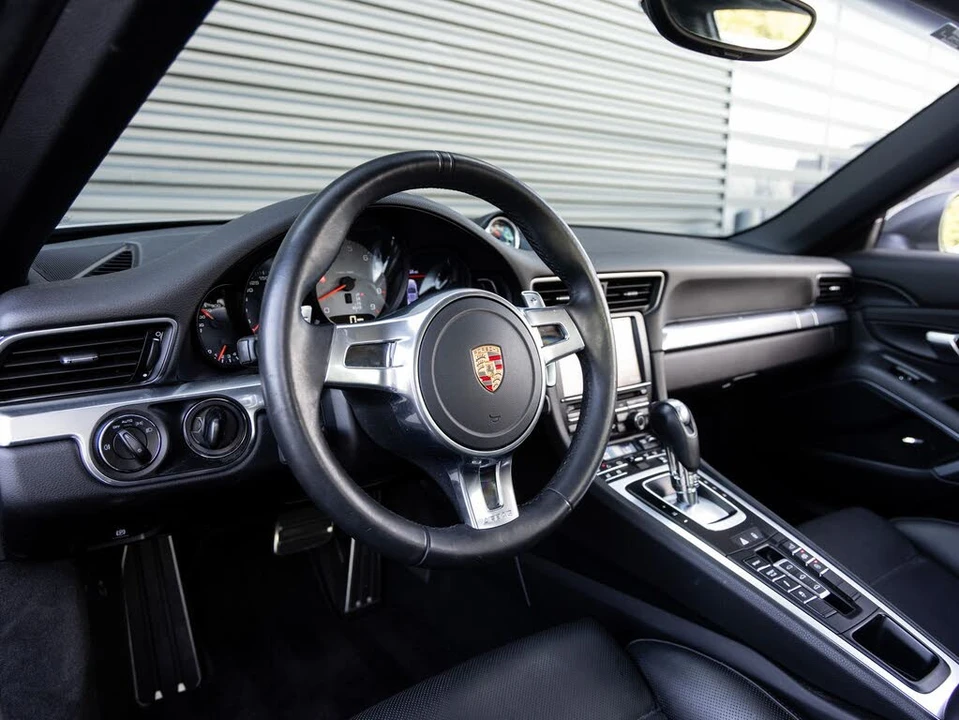 2013 Porsche 991 Carrera 4S - Image 4 of 31