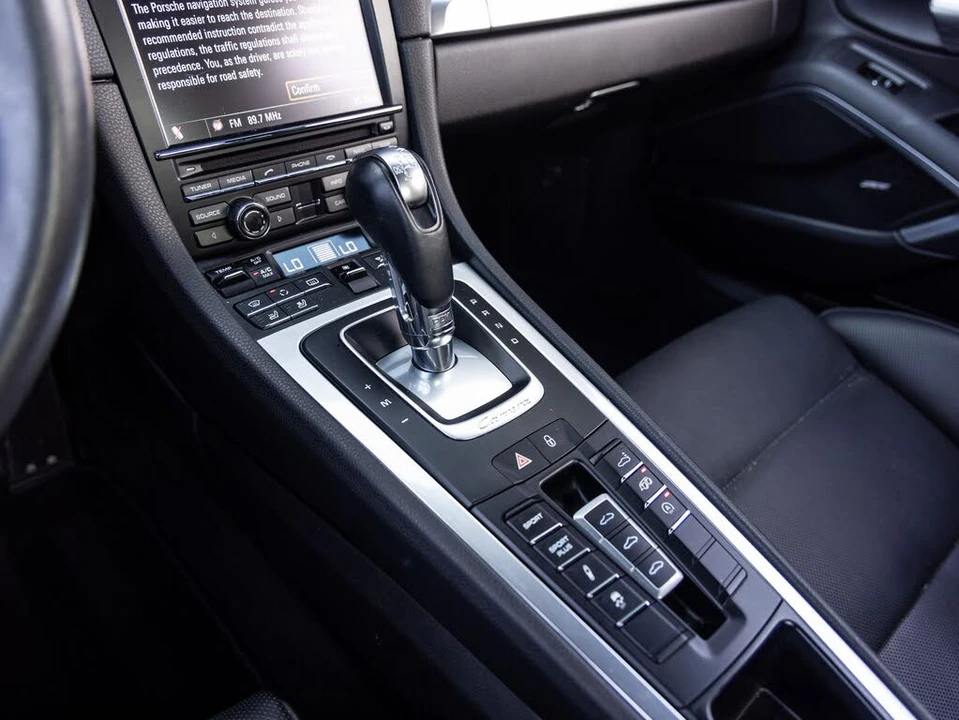 2013 Porsche 991 Carrera 4S - Image 17 of 31